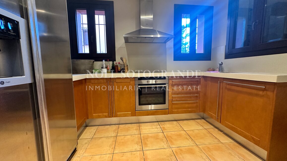 Luxuriöse 2-Schlafzimmer Reihenhaus in Cortijos de La Reserva