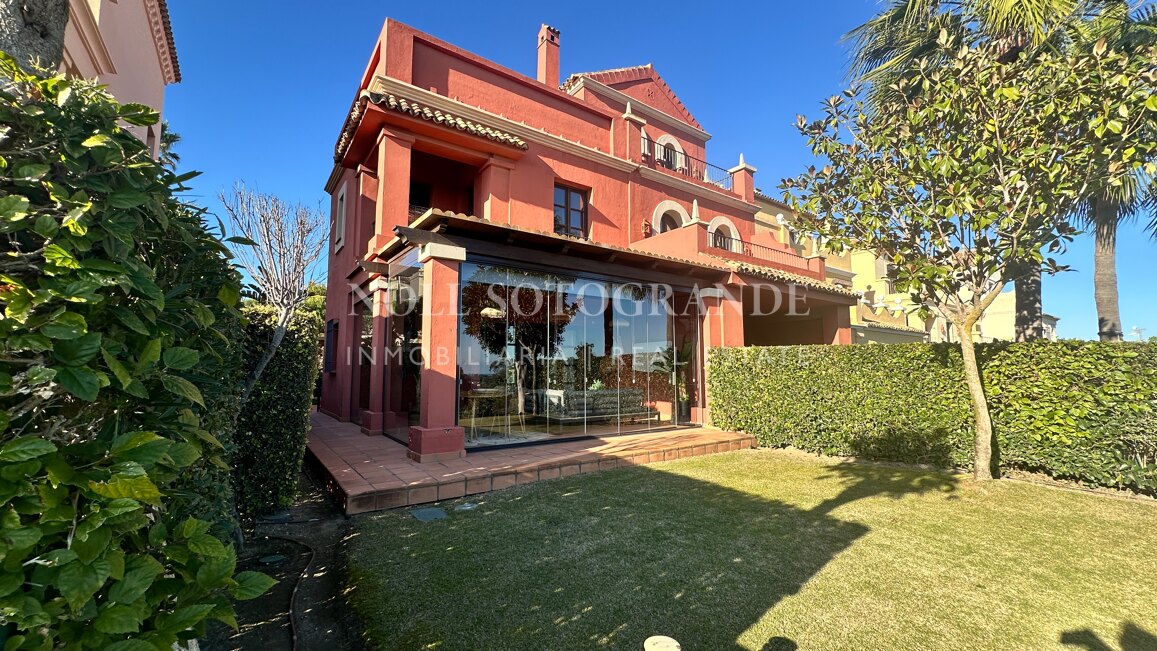 Luxuriöse 2-Schlafzimmer Reihenhaus in Cortijos de La Reserva