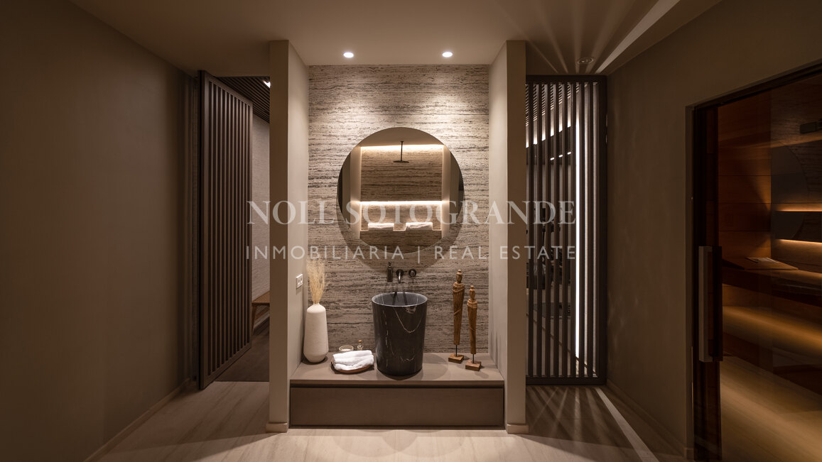 Moderne Villa mit unvergleichlichem Meerblick in Sotogrande