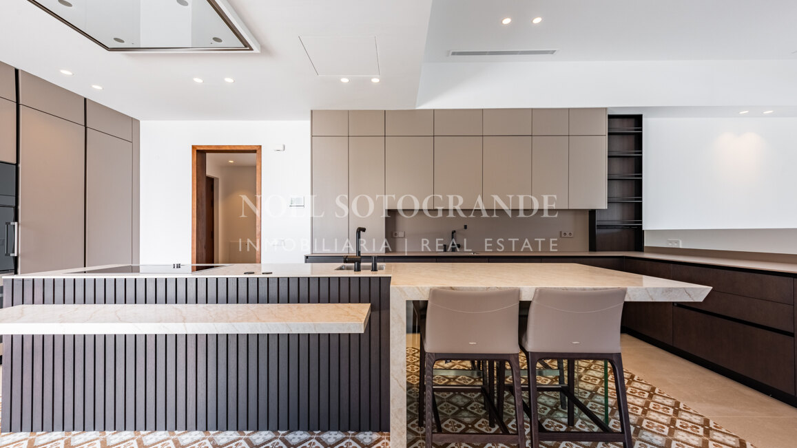 Villa Gazania - Zeitgenössische Villa zum Verkauf Sotogrande Alto