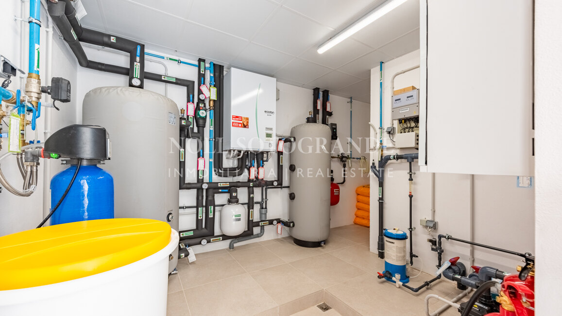 Villa Gazania - Zeitgenössische Villa zum Verkauf Sotogrande Alto