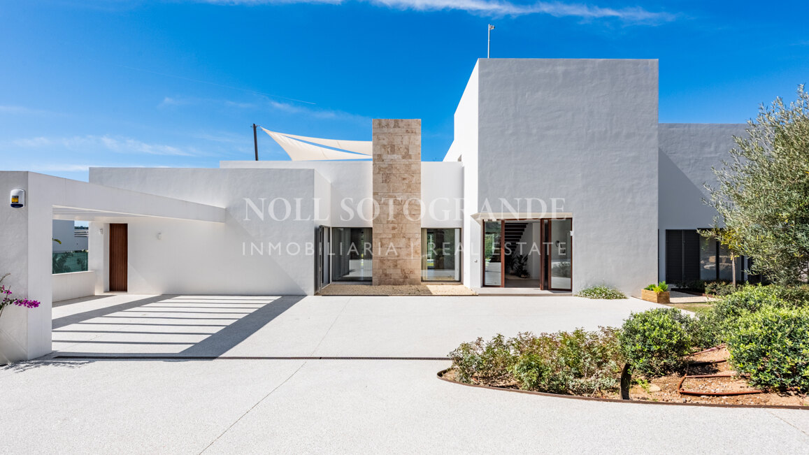 Villa Gazania - Zeitgenössische Villa zum Verkauf Sotogrande Alto