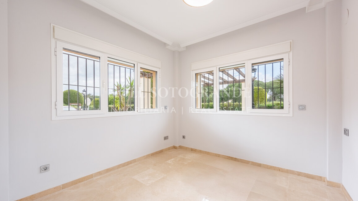 Refurbished 3-bedroom semi-detached home in San Roque Club