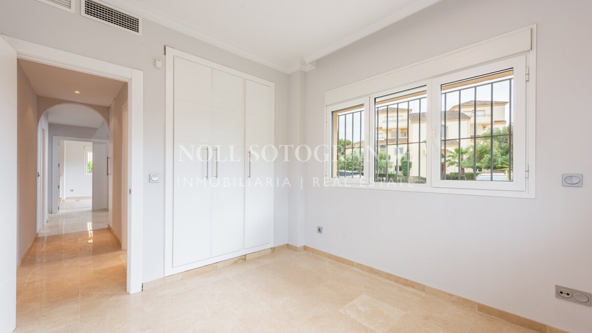 Refurbished 3-bedroom semi-detached home in San Roque Club