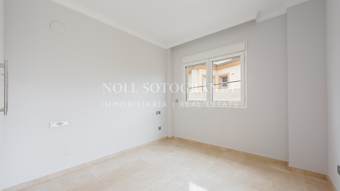 Refurbished 3-bedroom semi-detached home in San Roque Club