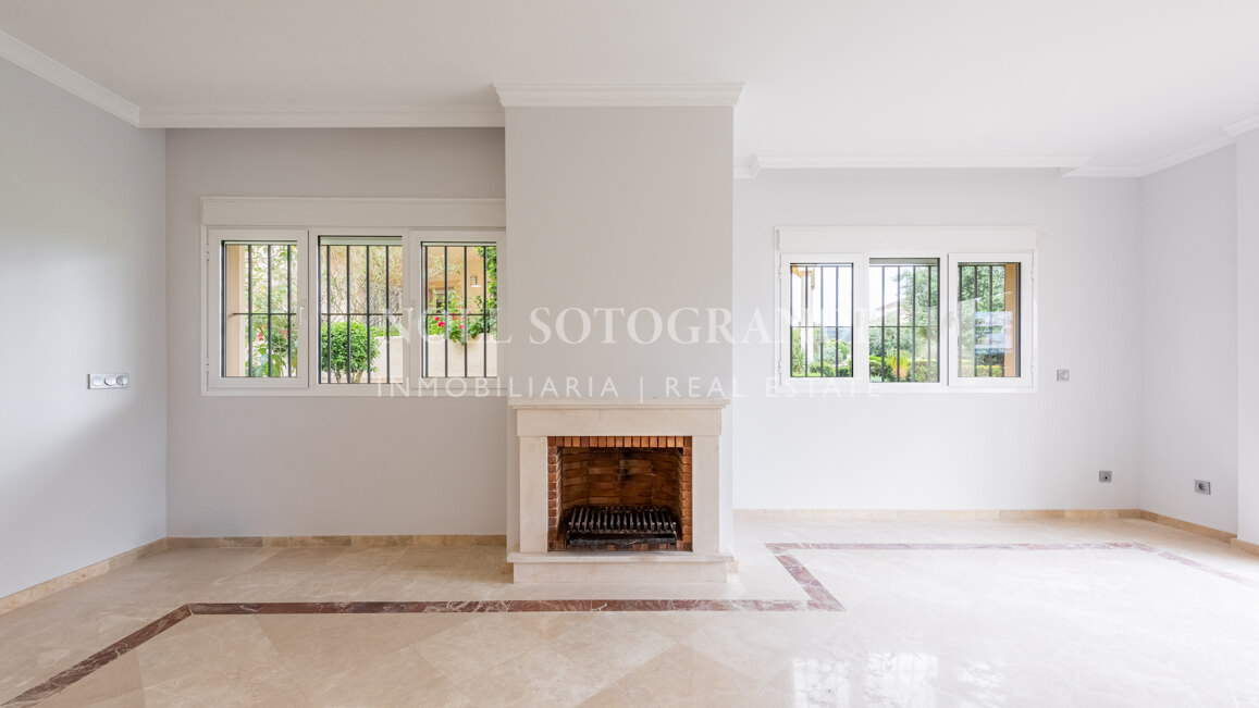 Refurbished 3-bedroom semi-detached home in San Roque Club