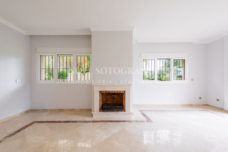 Renoviertes Reihenhaus mit 3 Schlafzimmern im San Roque Club