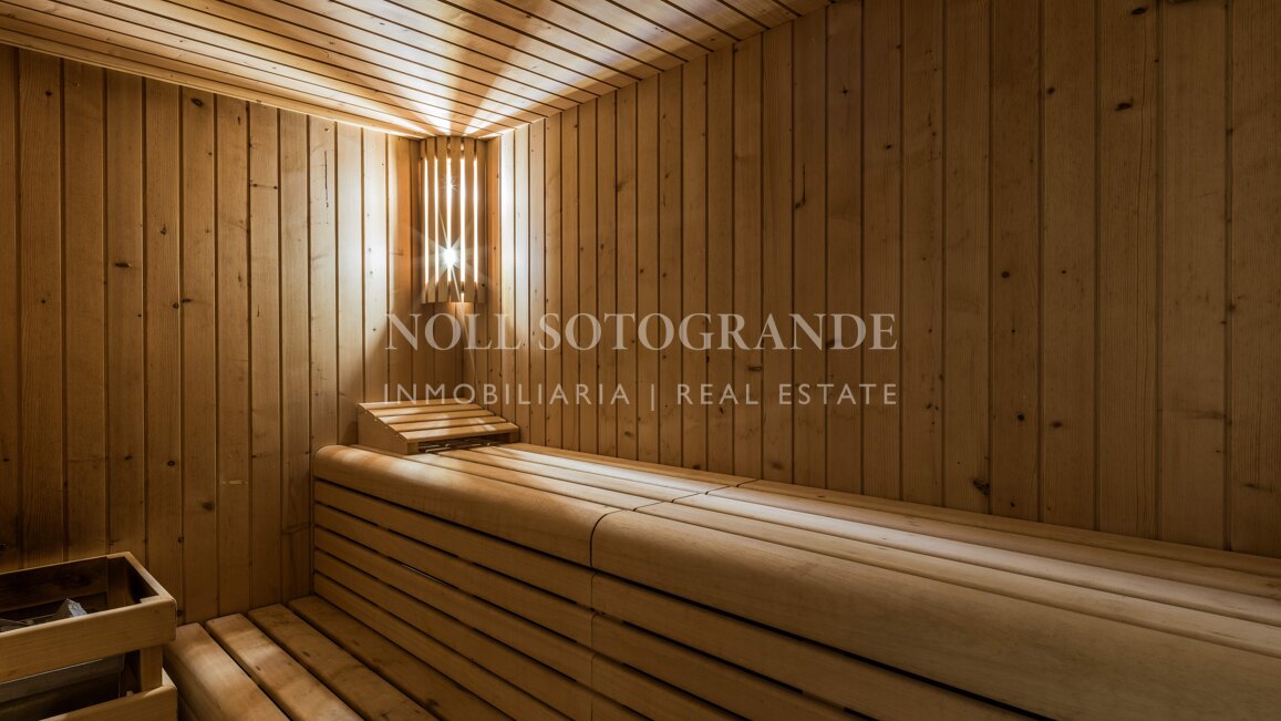 Villa Garden Pea Blossom - Atemberaubende traditionelle Villa in erster Golflinie und Panoramablick in Sotogrande