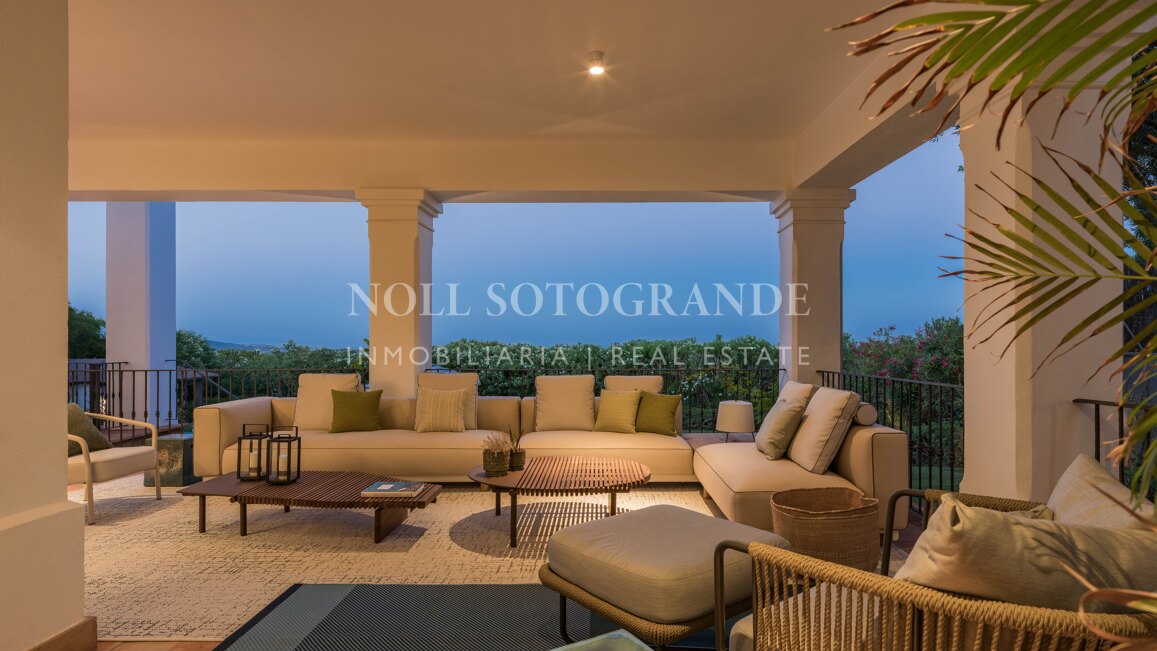 Villa Garden Pea Blossom - Atemberaubende traditionelle Villa in erster Golflinie und Panoramablick in Sotogrande