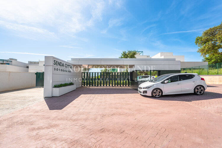 Spacious 3-Bedroom Penthouse for Sale in La Reserva