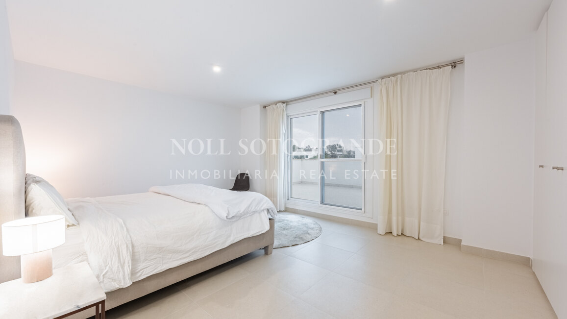 Spacious 3-Bedroom Penthouse for Sale in La Reserva