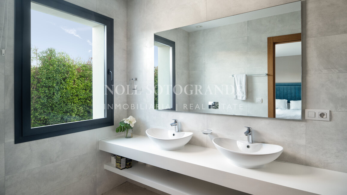 Luxusvilla zur Vermietung in La Reserva, Sotogrande