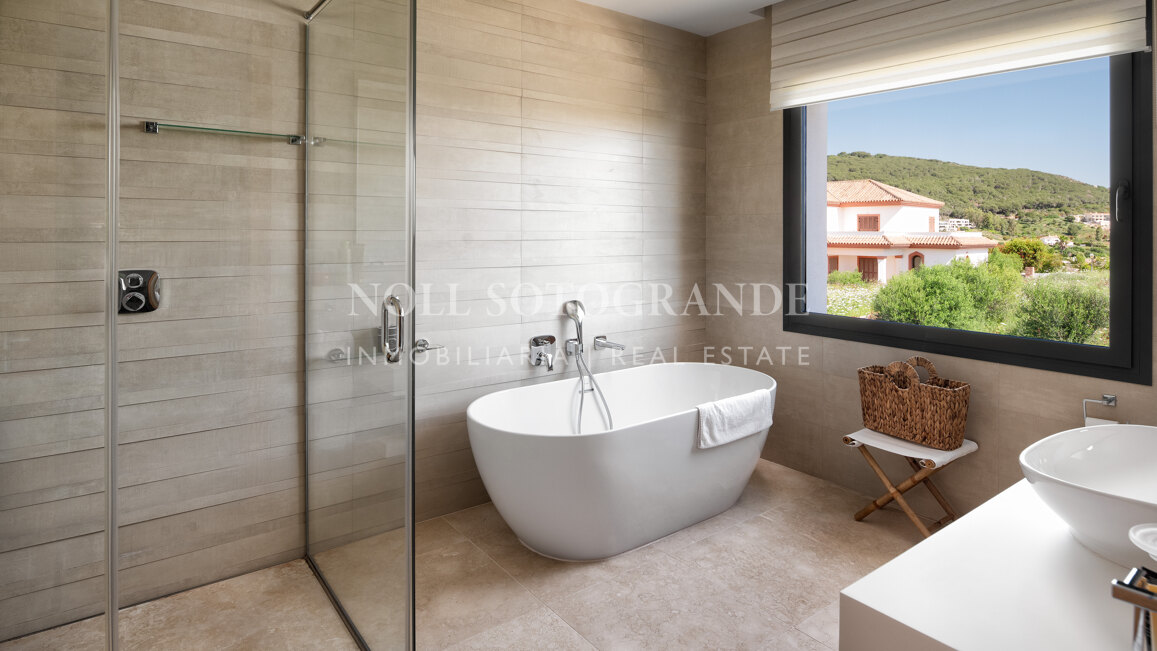 Luxusvilla zur Vermietung in La Reserva, Sotogrande