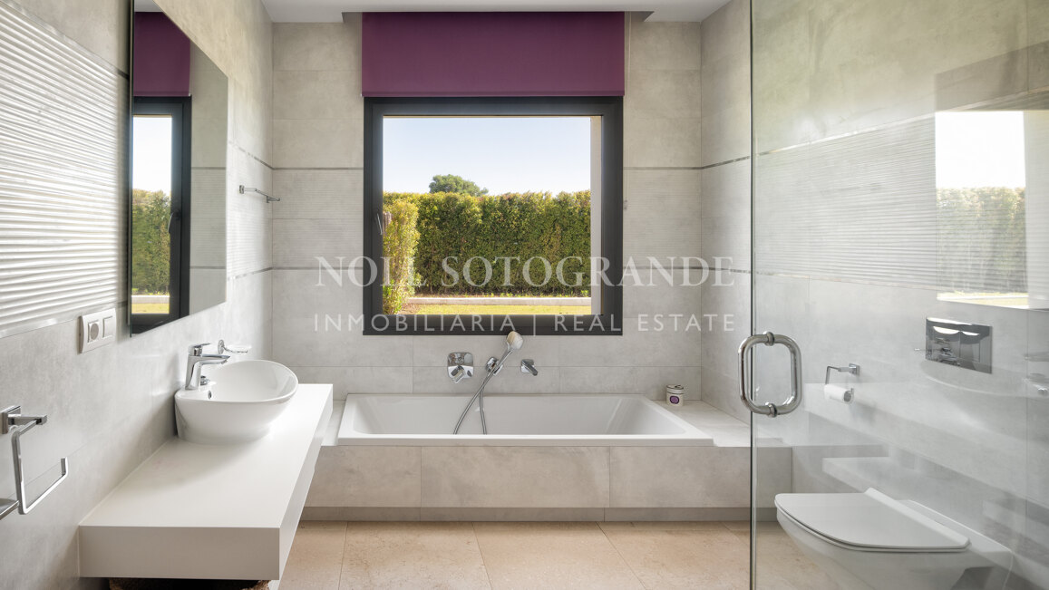 Luxusvilla zur Vermietung in La Reserva, Sotogrande