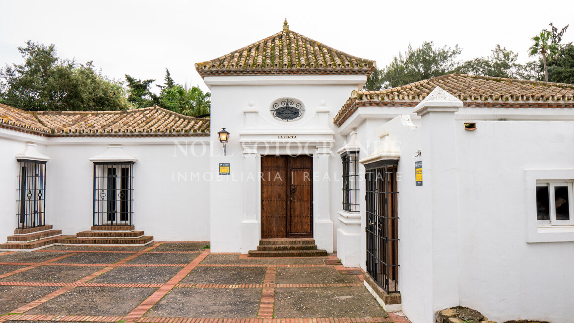 La Pinta Golf Villa – Elegante Villa mit 4 Schlafzimmern, privatem Pool und Golfbereich in Sotogrande Alto