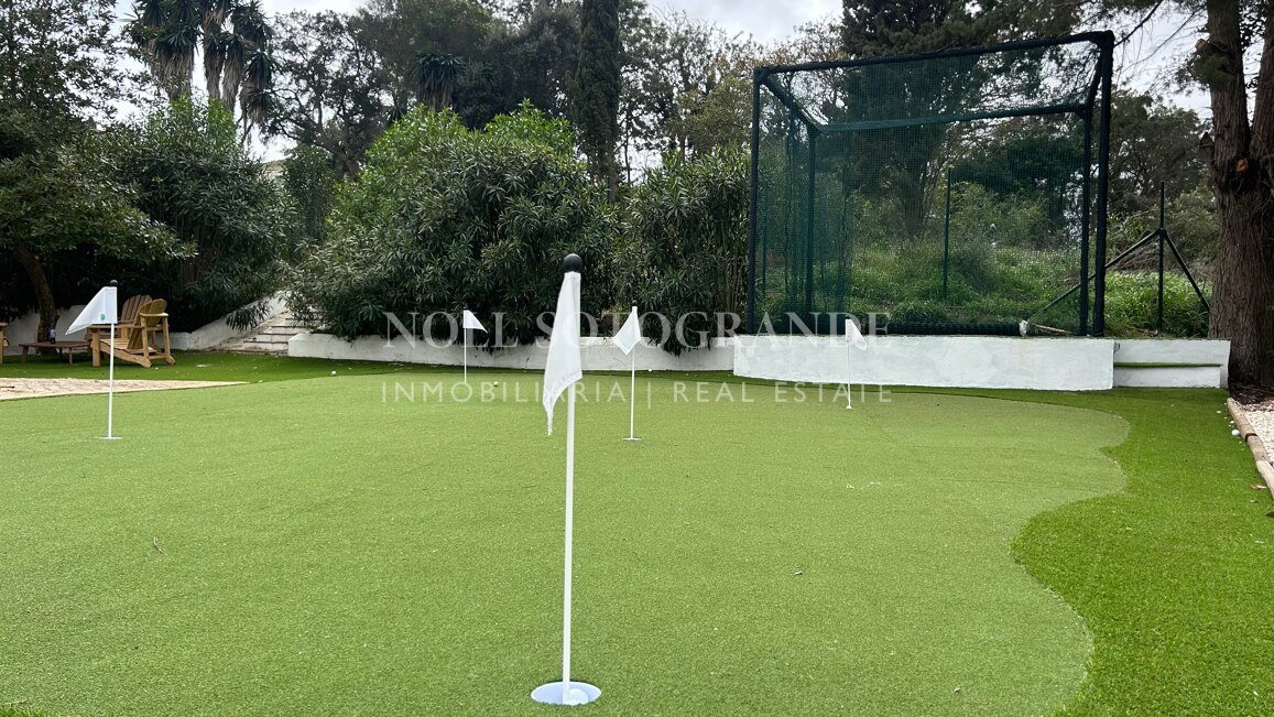 La Pinta Golf Villa – Elegante Villa mit 4 Schlafzimmern, privatem Pool und Golfbereich in Sotogrande Alto