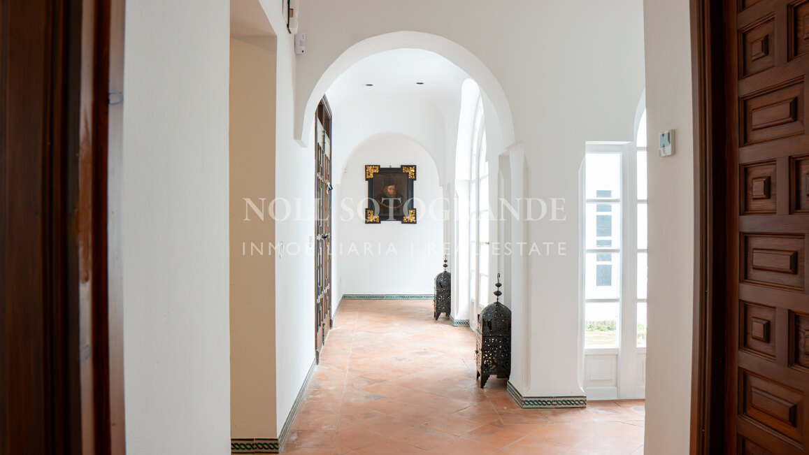 La Pinta Golf Villa – Elegante Villa mit 4 Schlafzimmern, privatem Pool und Golfbereich in Sotogrande Alto