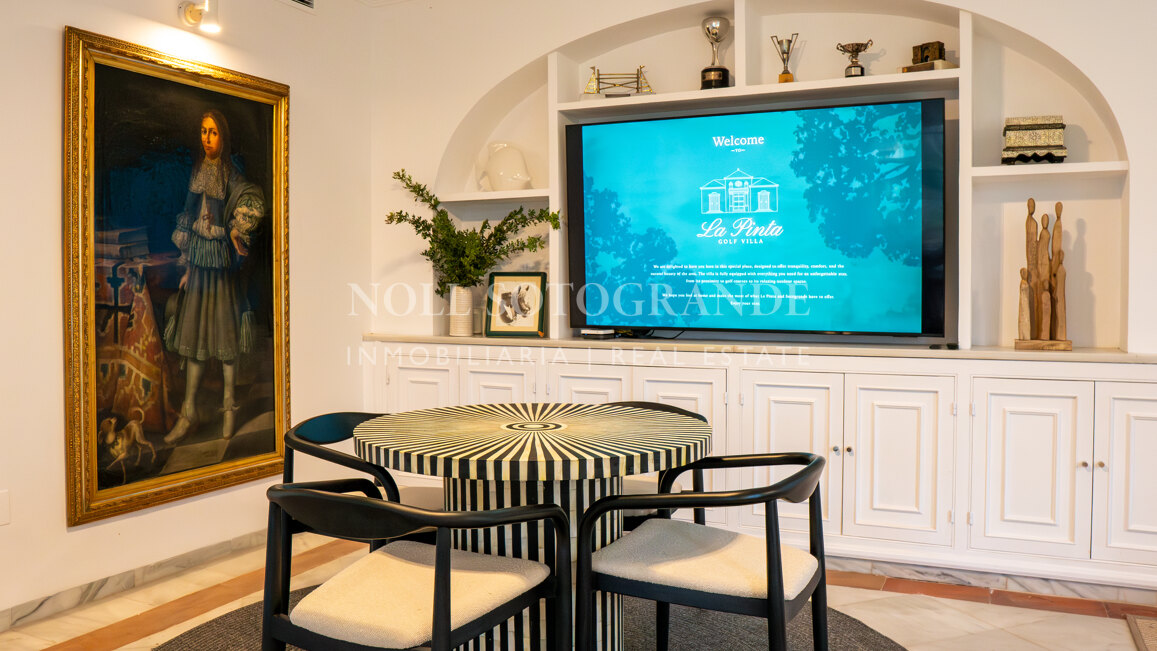 La Pinta Golf Villa – Elegante Villa mit 4 Schlafzimmern, privatem Pool und Golfbereich in Sotogrande Alto