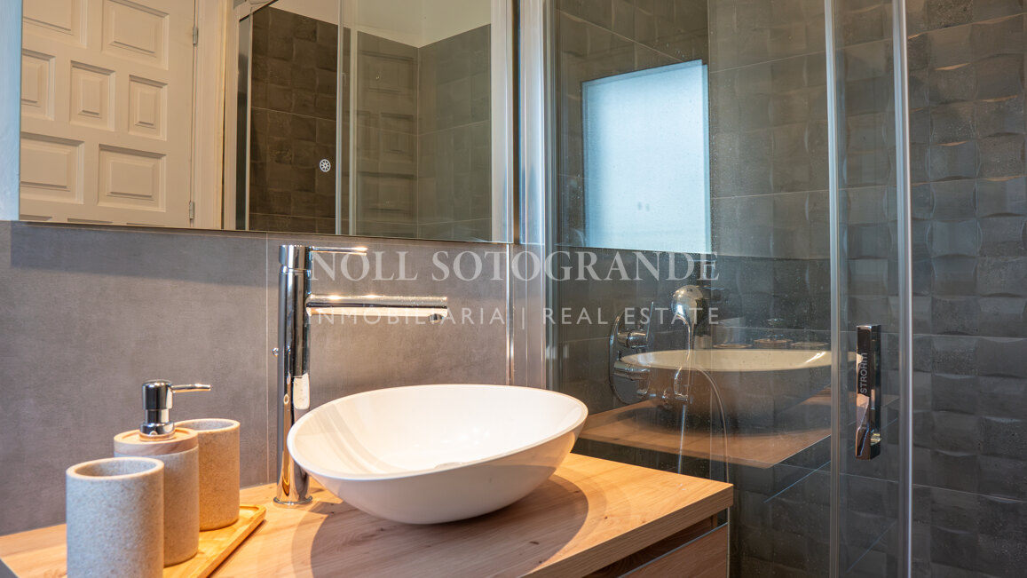 La Pinta Golf Villa – Elegante Villa mit 4 Schlafzimmern, privatem Pool und Golfbereich in Sotogrande Alto