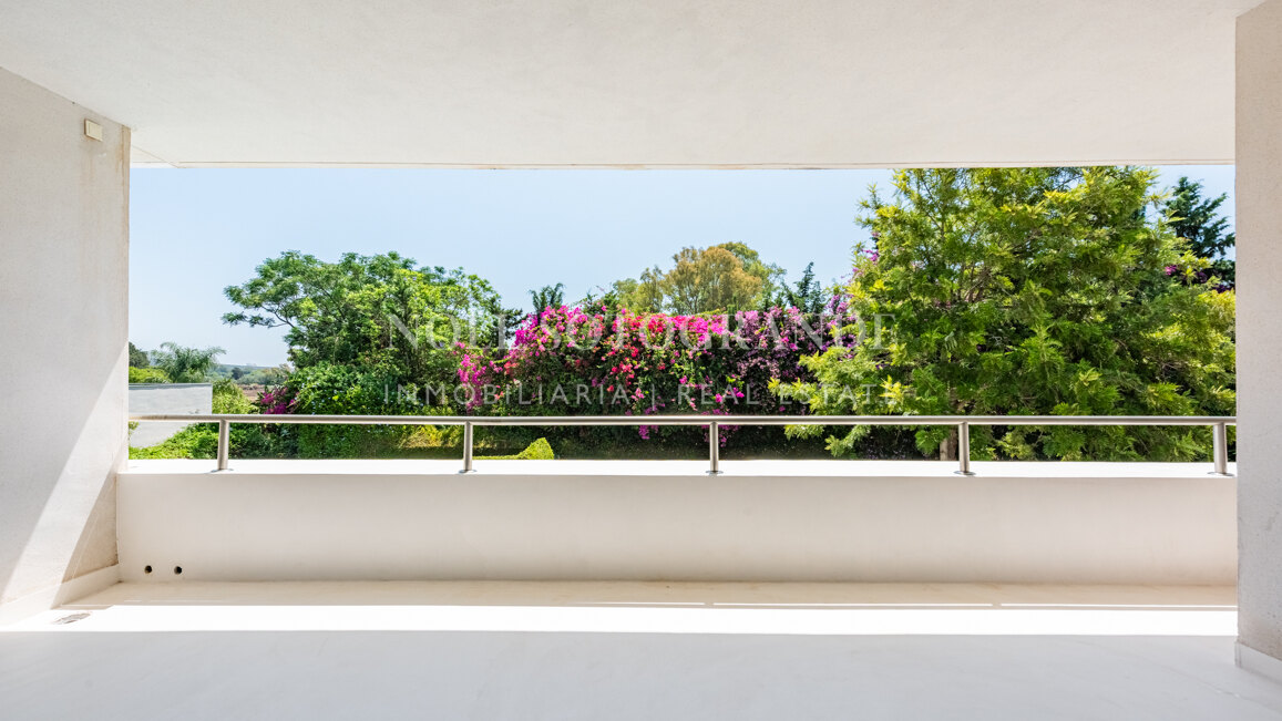 Beeindruckendes 5‑Schlafzimmer-Doppelhaus in Polo Gardens, Sotogrande Costa