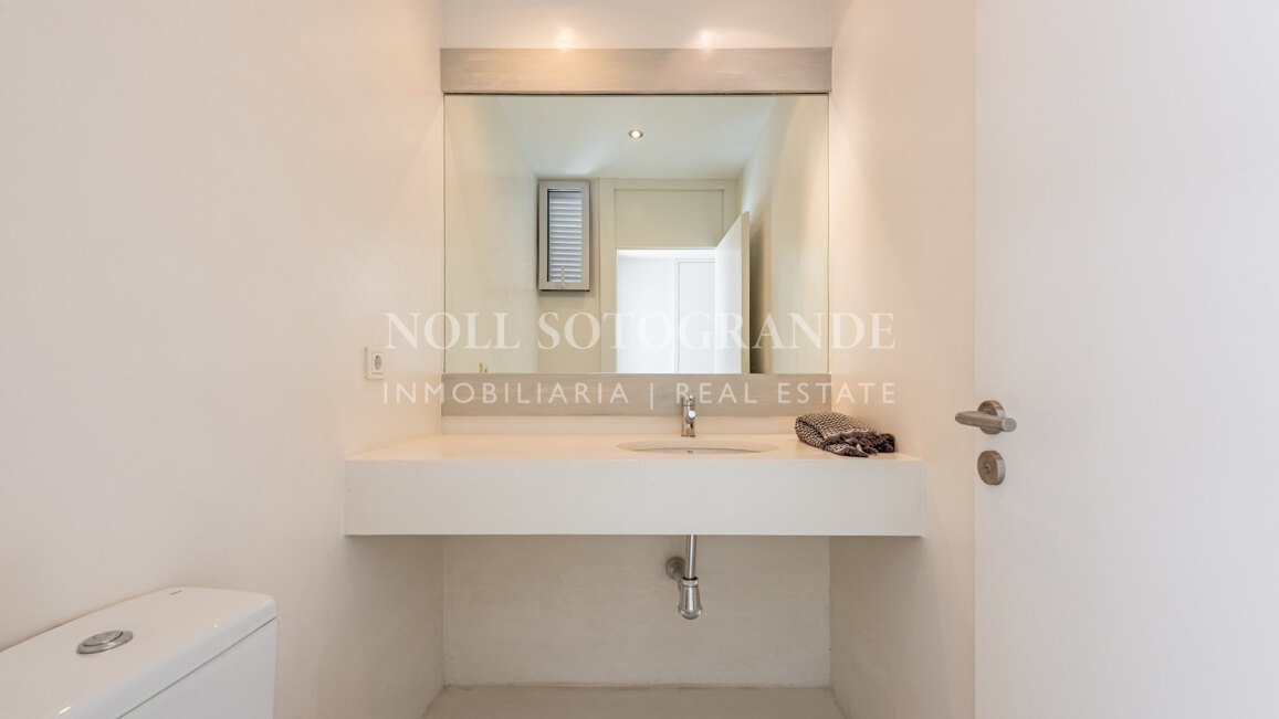 Beeindruckendes 5‑Schlafzimmer-Doppelhaus in Polo Gardens, Sotogrande Costa