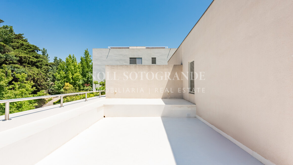 Beeindruckendes 5‑Schlafzimmer-Doppelhaus in Polo Gardens, Sotogrande Costa