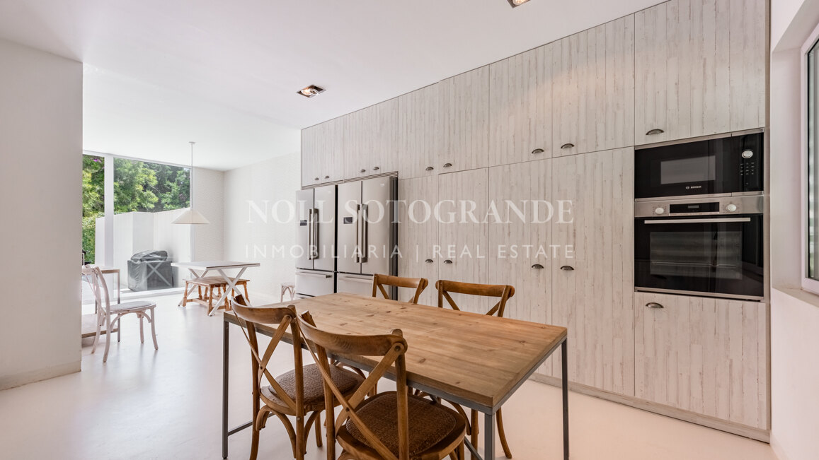 Beeindruckendes 5‑Schlafzimmer-Doppelhaus in Polo Gardens, Sotogrande Costa