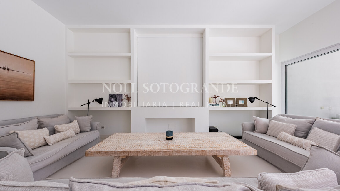 Beeindruckendes 5‑Schlafzimmer-Doppelhaus in Polo Gardens, Sotogrande Costa