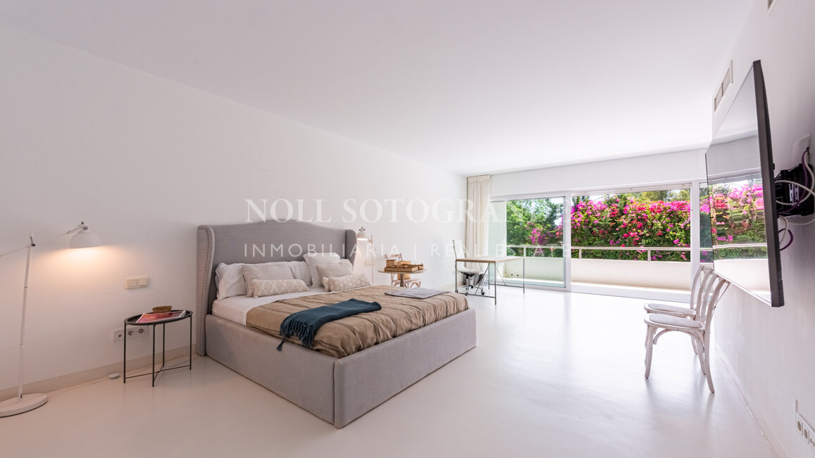 Beeindruckendes 5‑Schlafzimmer-Doppelhaus in Polo Gardens, Sotogrande Costa