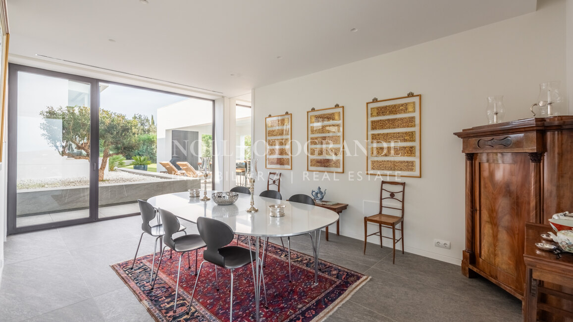 Moderne Villa zu verkaufen Sotogrande Alto in der Nähe von International School & SO Hotel