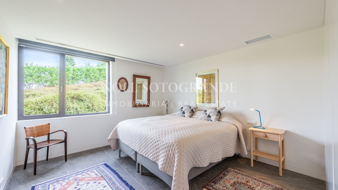 Moderne Villa zu verkaufen Sotogrande Alto in der Nähe von International School & SO Hotel