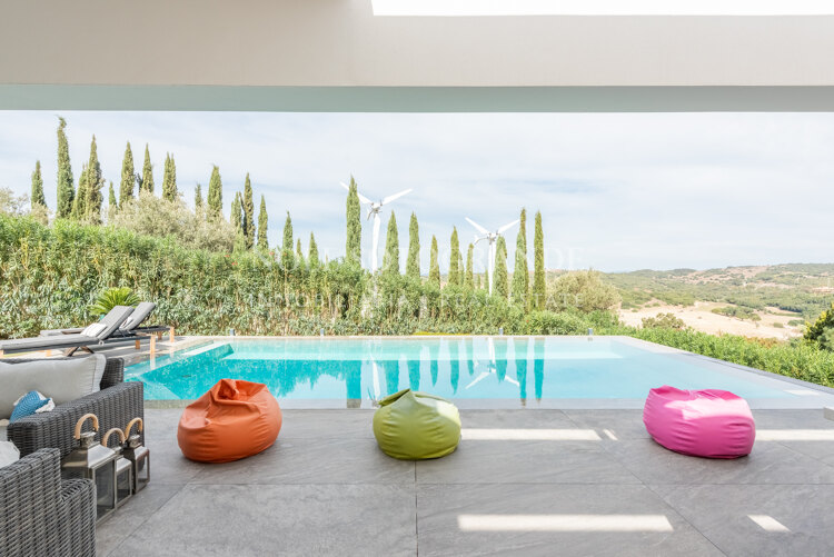 Moderne Villa zu verkaufen Sotogrande Alto in der Nähe von International School & SO Hotel