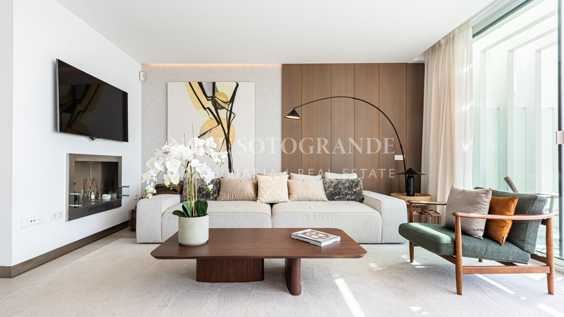 Stilvolles Townhouse mit spektakulärem Panoramablick bis zum Meer