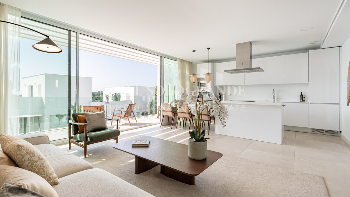 Stilvolles Townhouse mit spektakulärem Panoramablick bis zum Meer