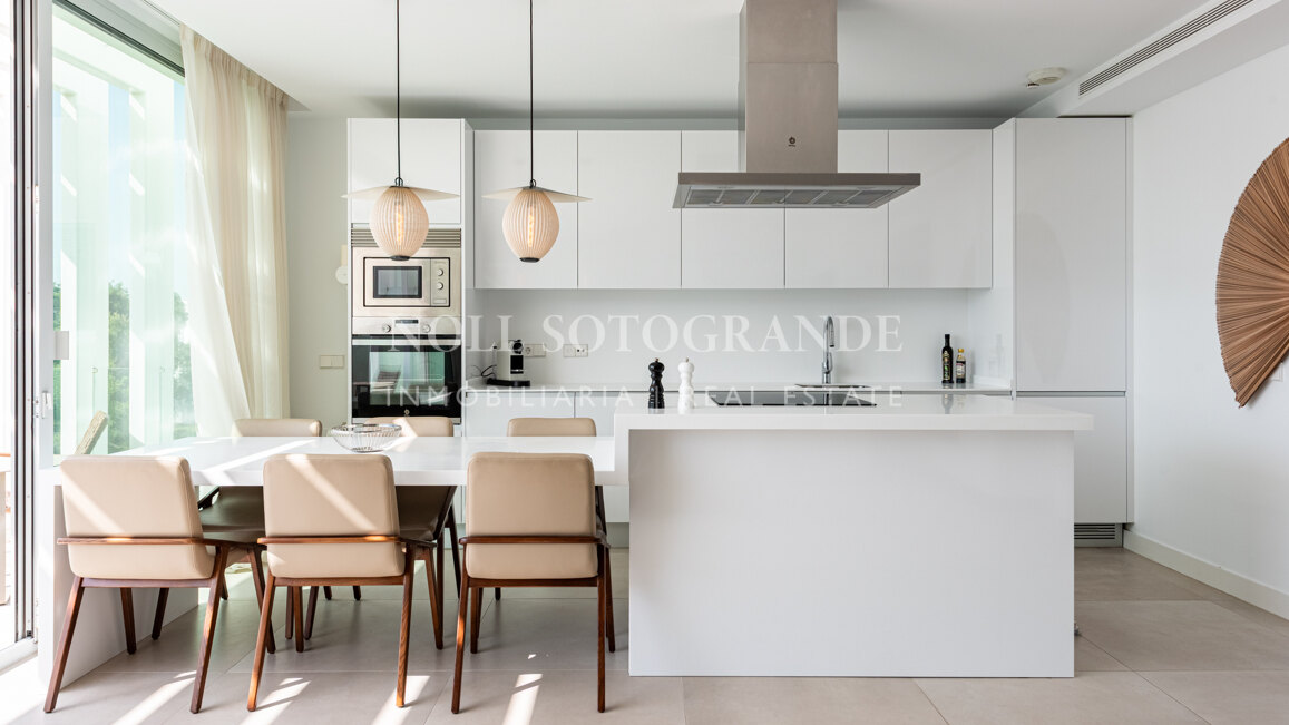 Stilvolles Townhouse mit spektakulärem Panoramablick bis zum Meer