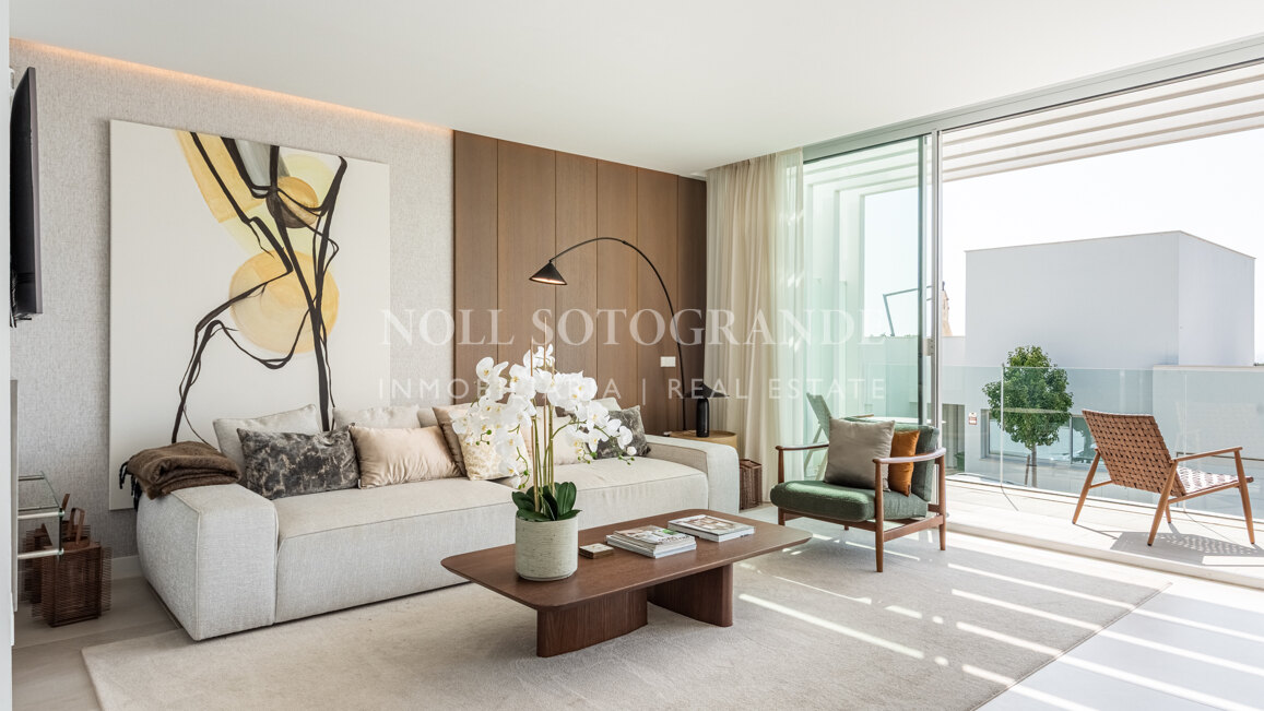 Stilvolles Townhouse mit spektakulärem Panoramablick bis zum Meer