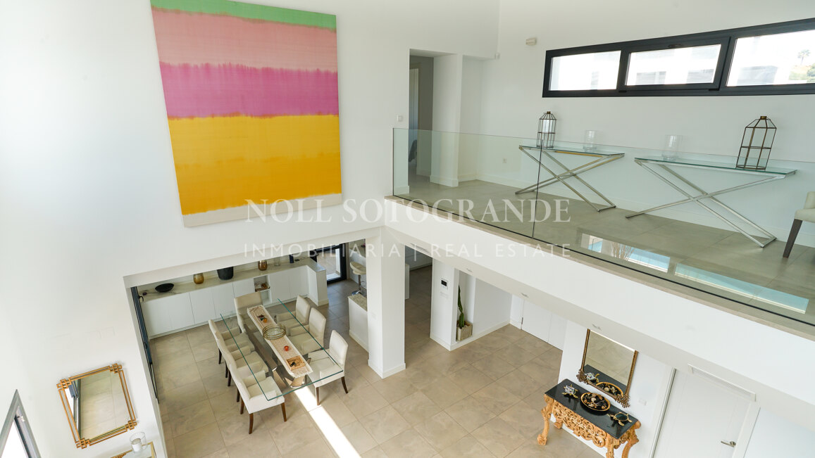 Villa with spectacular views for sale in Alcaidesa