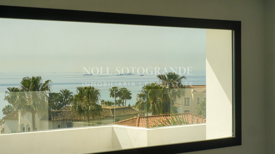 Villa with spectacular views for sale in Alcaidesa