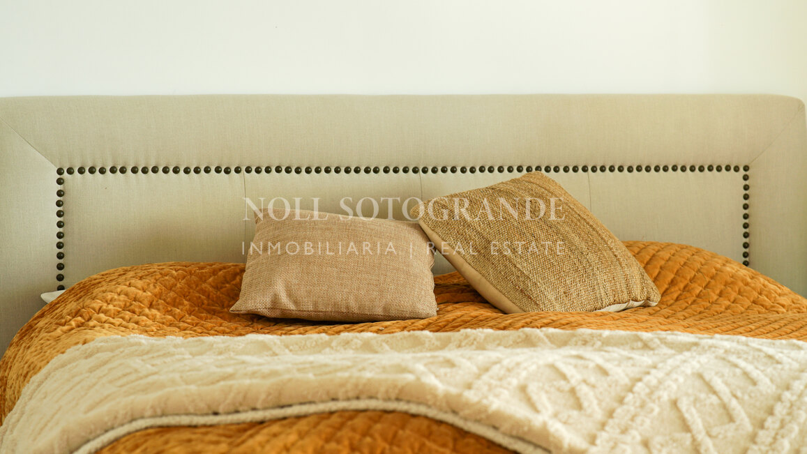 Villa with spectacular views for sale in Alcaidesa