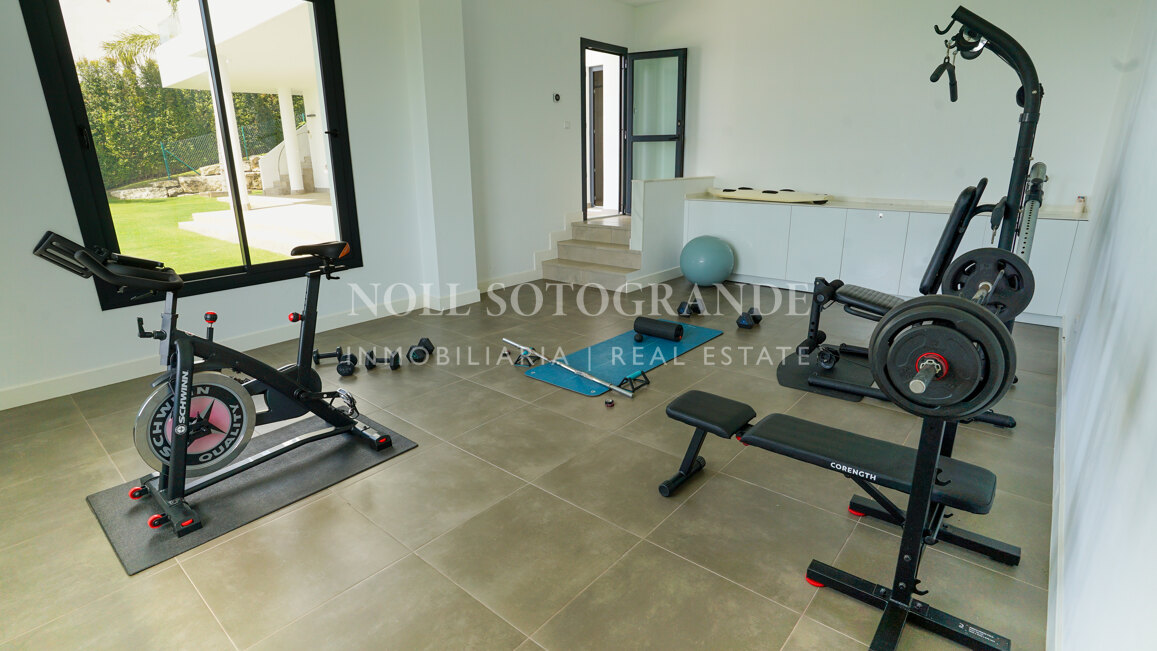 Villa with spectacular views for sale in Alcaidesa