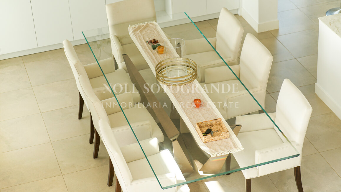 Villa with spectacular views for sale in Alcaidesa