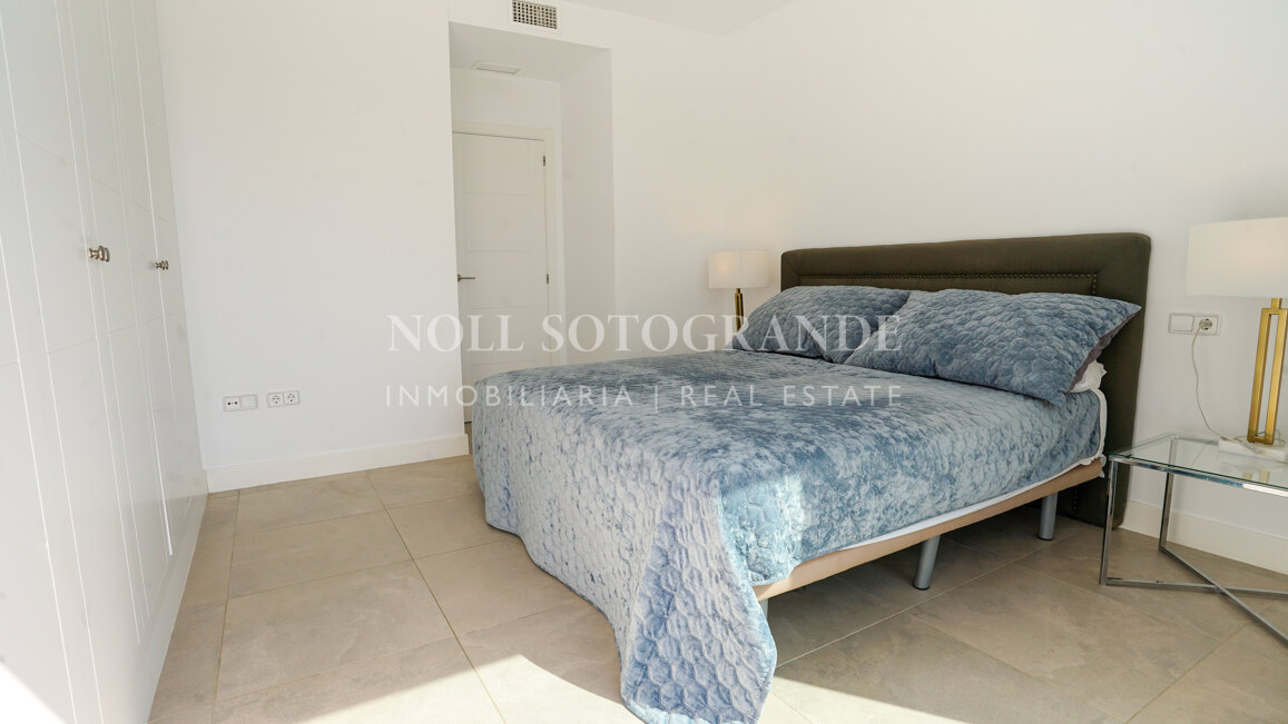 Villa with spectacular views for sale in Alcaidesa