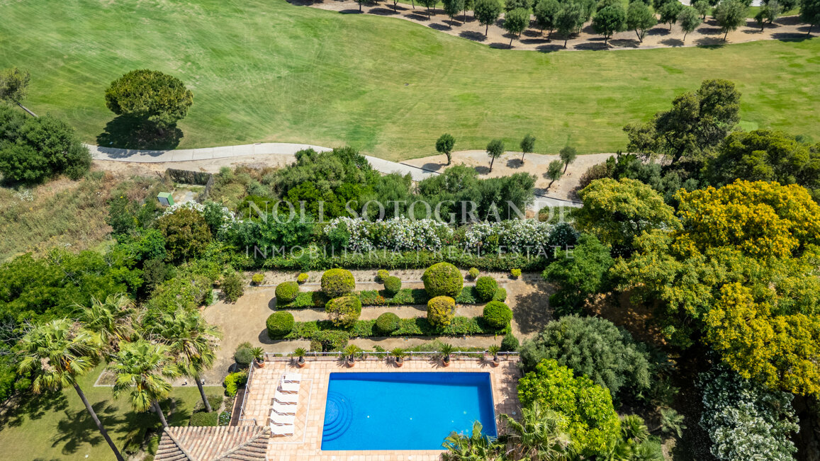 Luxuriöse 5-Schlafzimmer-Villa mit Kino in La Reserva de Sotogrande