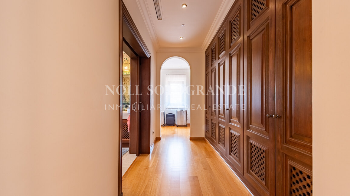 Luxuriöse 5-Schlafzimmer-Villa mit Kino in La Reserva de Sotogrande