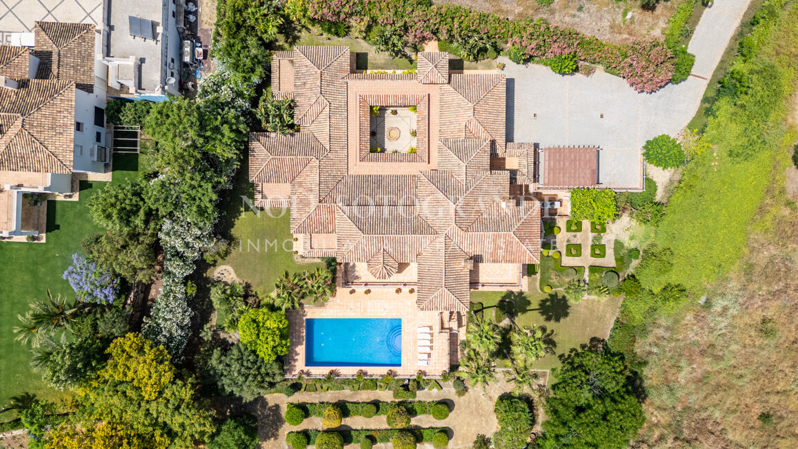 Luxuriöse 5-Schlafzimmer-Villa mit Kino in La Reserva de Sotogrande