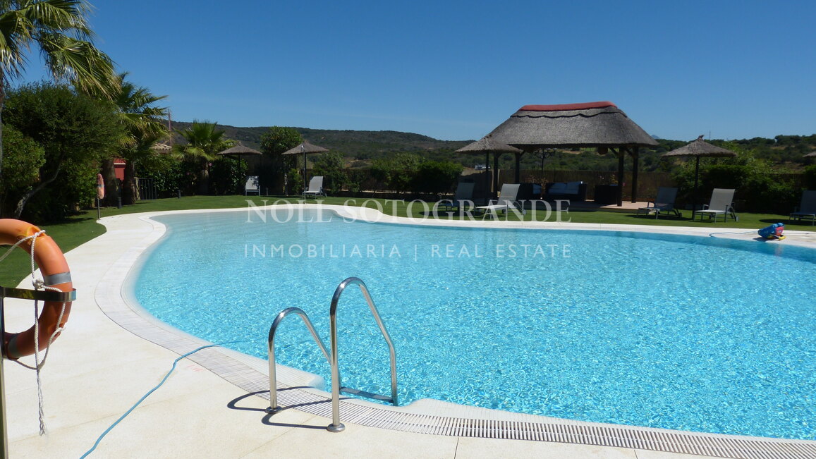 Elegantes Reihenhaus mit zwei Schlafzimmern in Cortijos de La Reserva