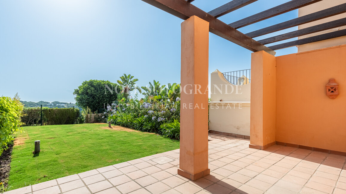 Elegantes Reihenhaus mit zwei Schlafzimmern in Cortijos de La Reserva