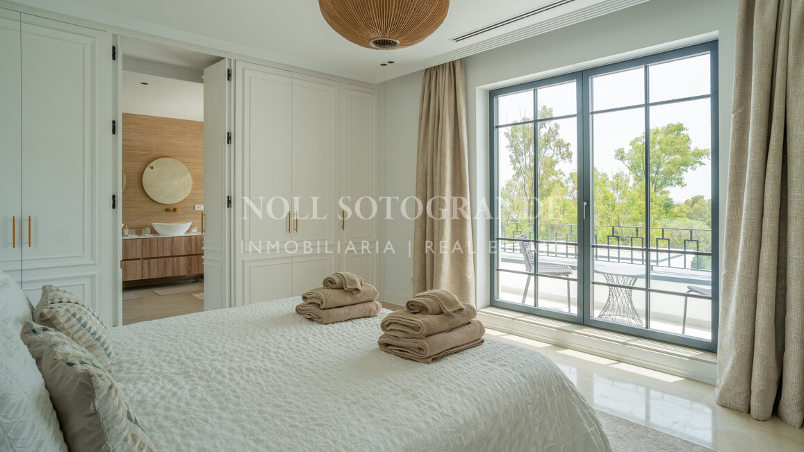 Villa Helio – Zeitgenössische Eleganz in La Reserva de Sotogrande