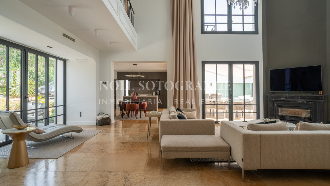 Villa Helio – Zeitgenössische Eleganz in La Reserva de Sotogrande