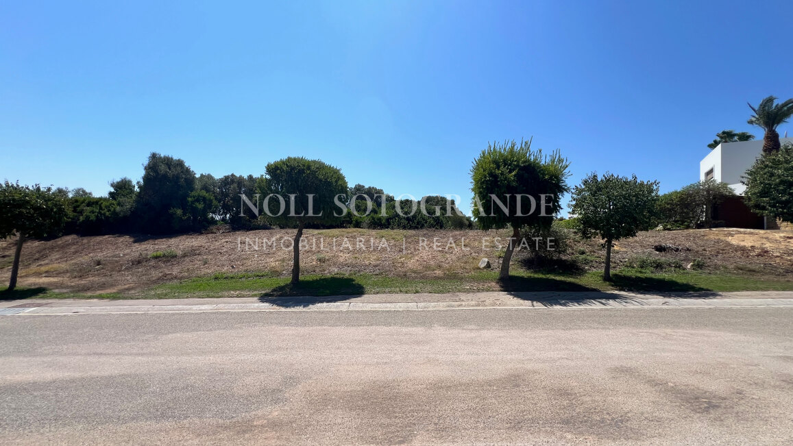 Fantastisches Grundstück erste Golflinie zum Verkauf